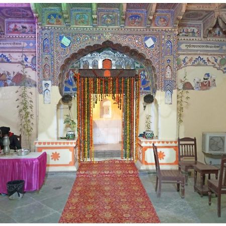 Singhasan Haveli, Mandawaアパートメント エクステリア 写真