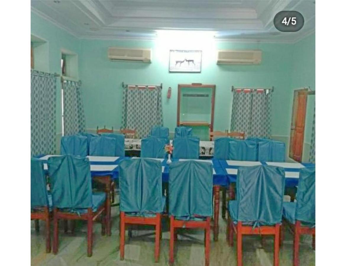 Singhasan Haveli, Mandawaアパートメント エクステリア 写真