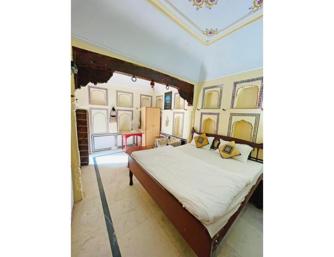 Singhasan Haveli, Mandawaアパートメント エクステリア 写真