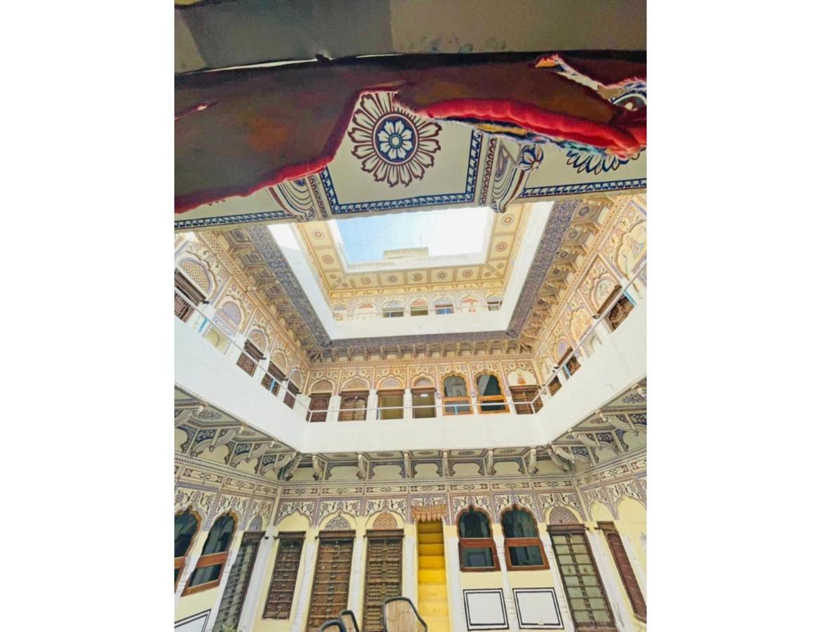 Singhasan Haveli, Mandawaアパートメント エクステリア 写真