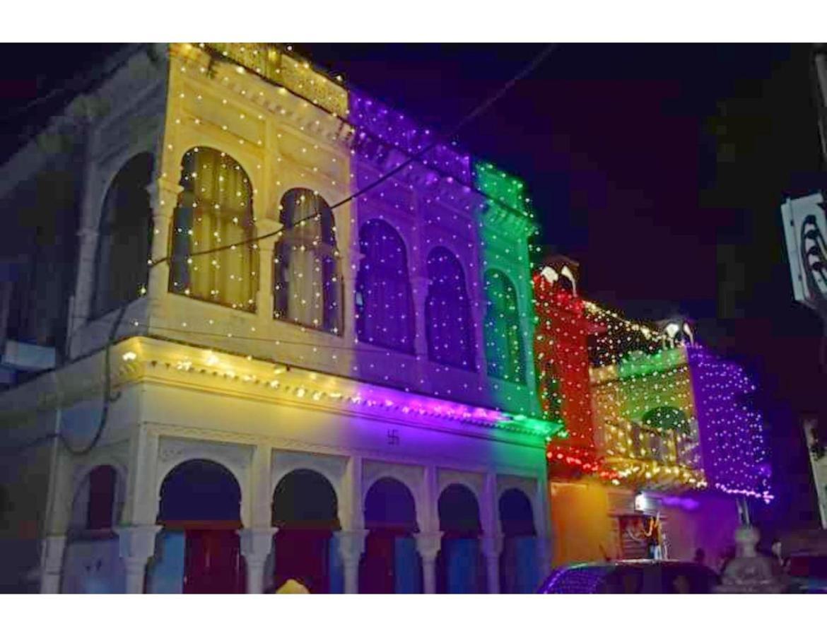 Singhasan Haveli, Mandawaアパートメント エクステリア 写真